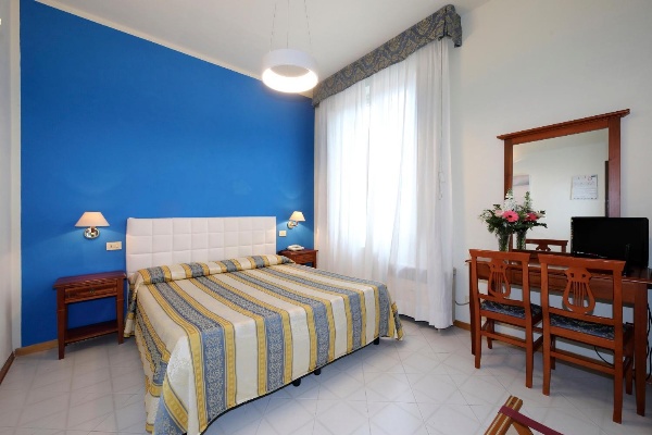 Hotel Moderno image 3